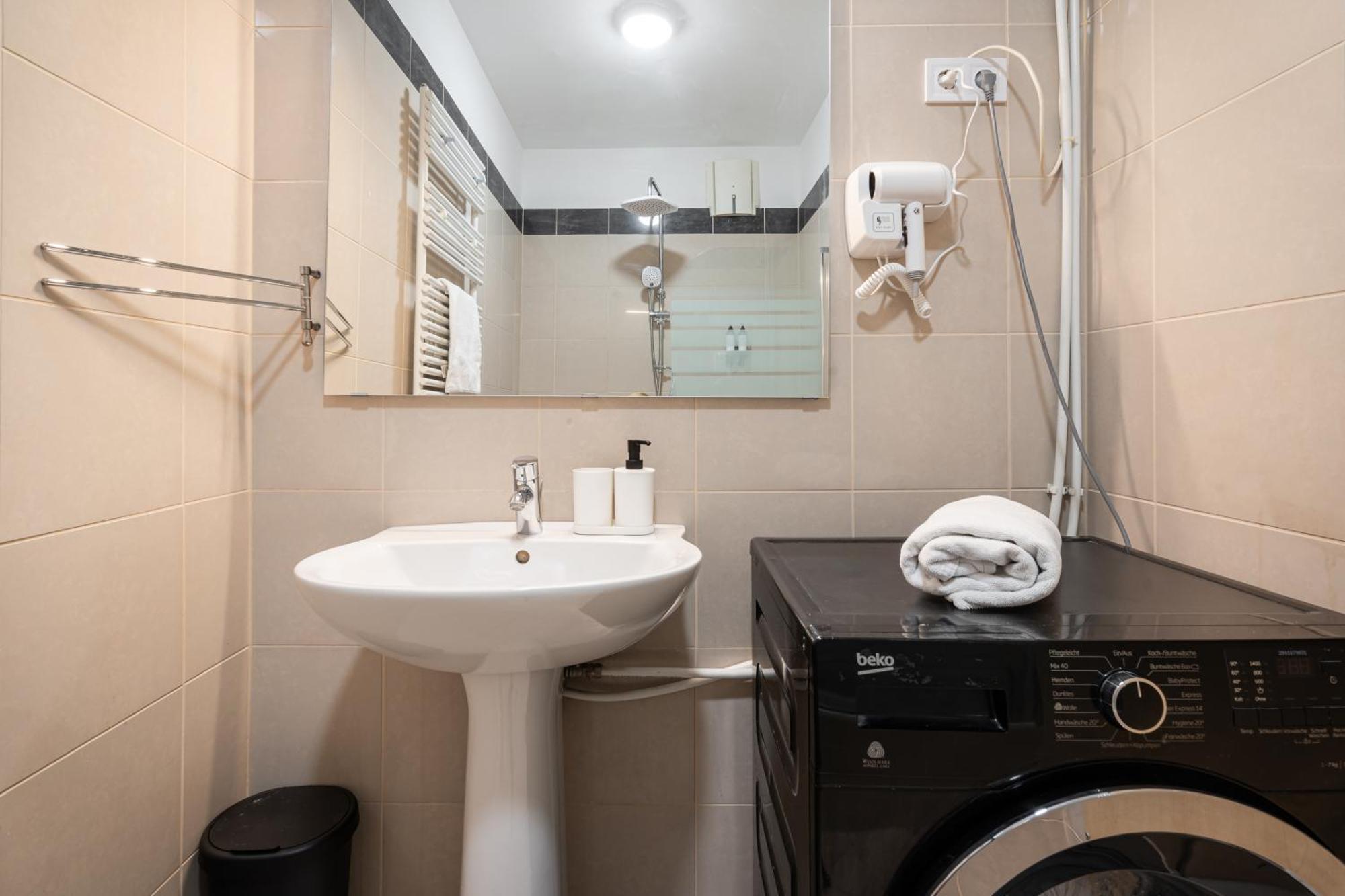 D16 - Gozsdu Garden Residence - Best Location By Bqa Budapest Extérieur photo